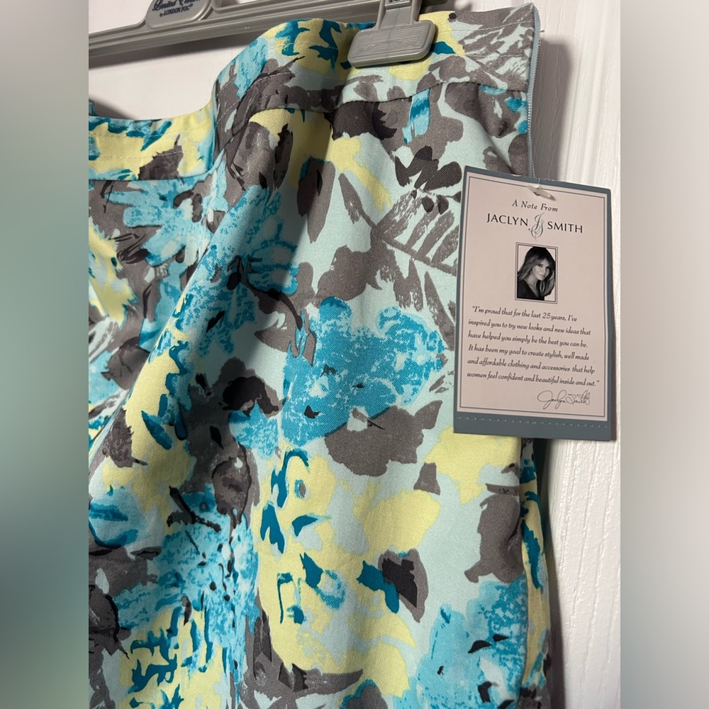 Jacklyn Smith Floral Print Skirt in Blue and Yellow Size 18